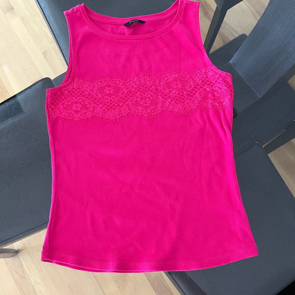 RW&CO. Pink Fitted Embellished Tank Top